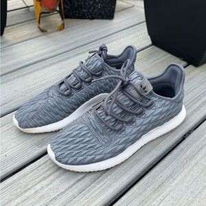 Adidas Tubular women’s size 8 1/2!